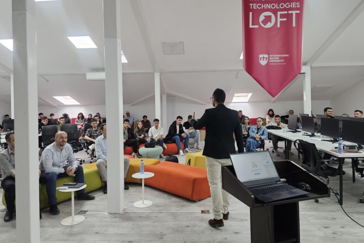 IBU Hosts Engaging Guest Lecture on "Building Collaborative AI Agents in the Cloud"